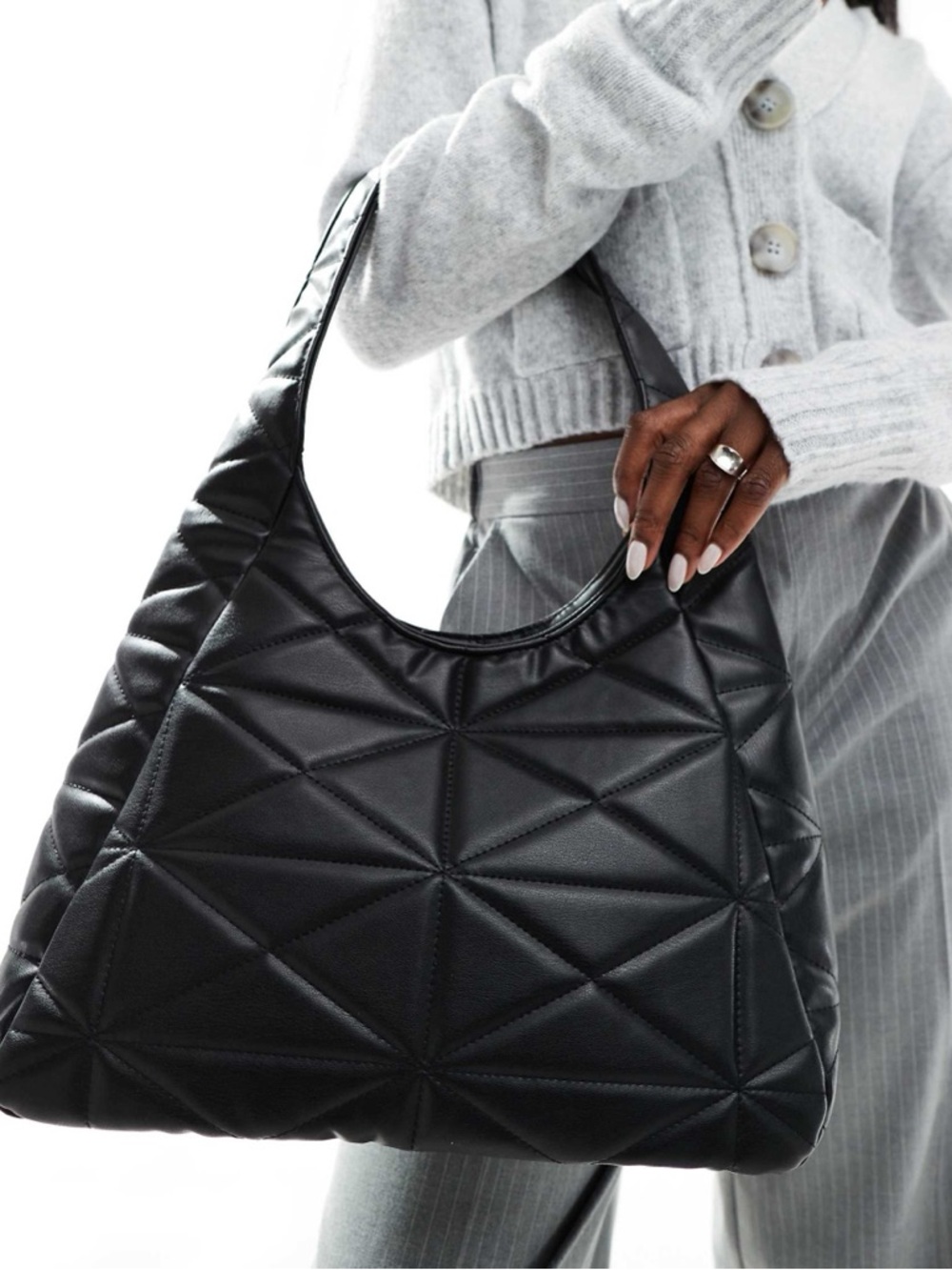 Glamorous Quilted Triangle-Pattern Black Shoulder Bag - Picture 2 of 3